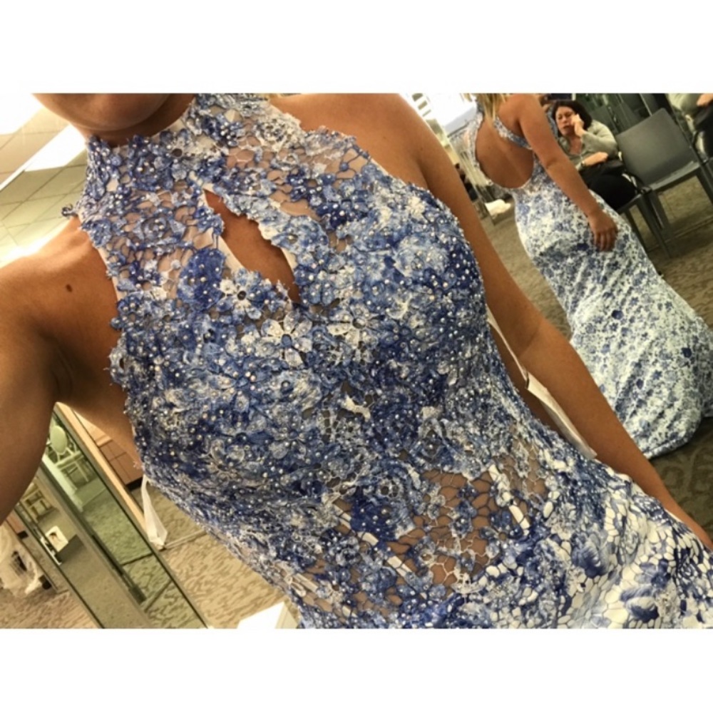 Prom dress
